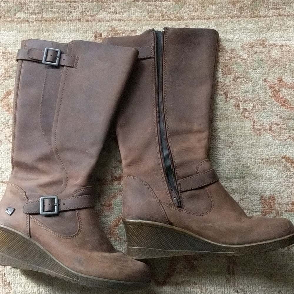 Leather boots